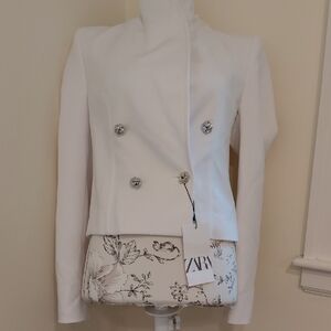 Zara Women's Elegant White Blazer with Silver Buttons